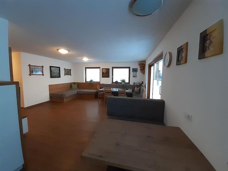 Grosszuegiges Apartment Georg Mayrhofen Barrierefrei Hollenzen Екстериор снимка